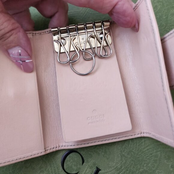 Gucci Key Case - Picture 5 of 11